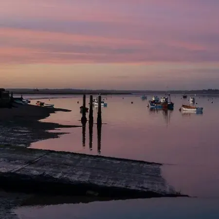 Djd'S Place - Caravan Sleeps 6 Felixstowe Beach Esterno foto