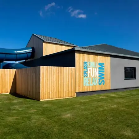 Djd'S Place - Caravan Sleeps 6 Felixstowe Beach Esterno foto